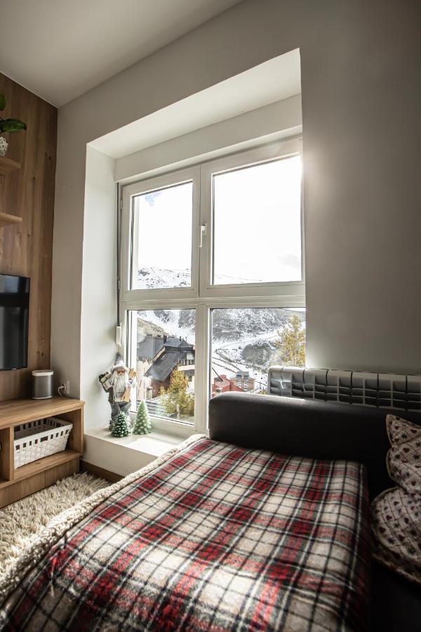Estudio Queen Sierra Nevada Luaran gambar